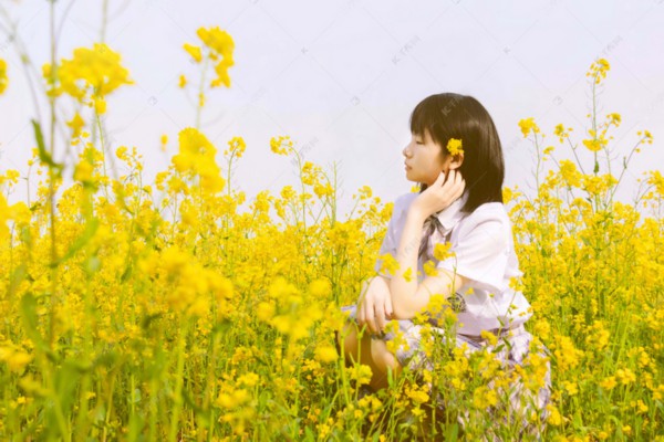 湖光山色里，尽享茶香饭味时光